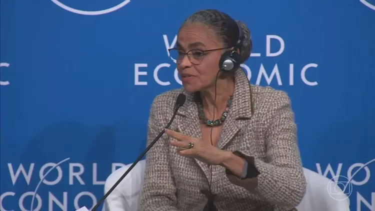 Marina Silva é internada em hospital de Brasília