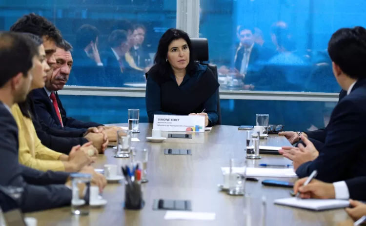 Em Brasília, Amupe vai em busca da conclusão total do Censo