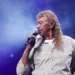 O cantor e compositor Assisão divulga vídeo desmentindo boatos que circulam sobre sua morte.