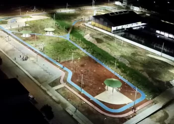 Parque dos Ipês ganha vida com nova iluminação entregue por Márcia Conrado