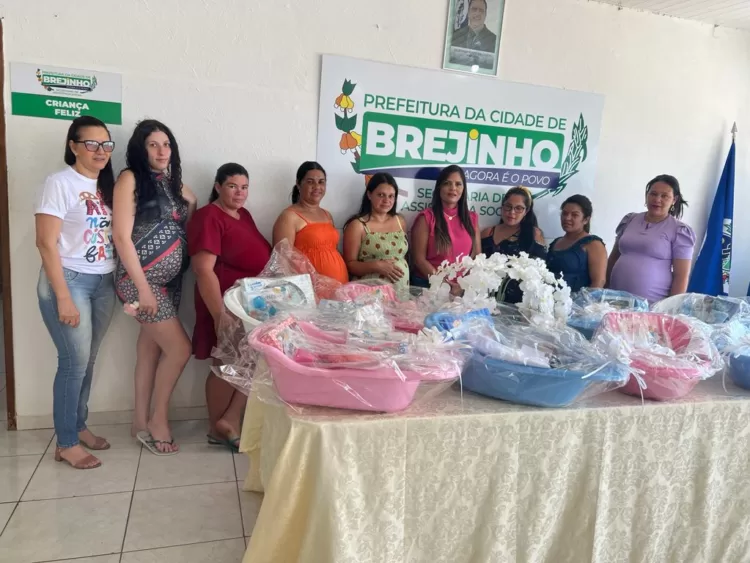 Prefeitura de Brejinho realizou a entrega de “Kits Natalidade”
