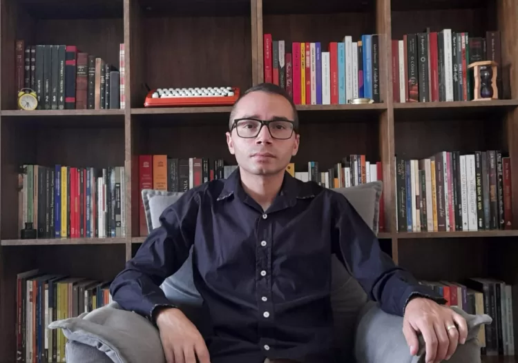 Escritor brejinhense será organizador de uma antologia com poetas do Nordeste