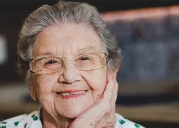 Apresentadora Palmirinha Onofre morre, aos 91 anos
