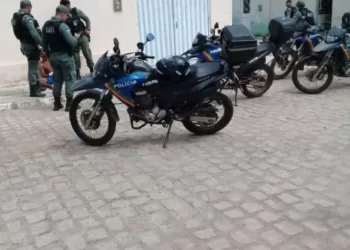 Homem é preso após tentar invadir escola da Cohab em Serra Talhada
