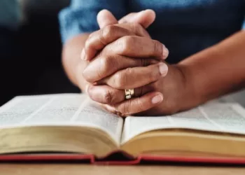 Escolas de estado americano proibiram a Bíblia por ser ‘vulgar e violenta’