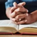 Escolas de estado americano proibiram a Bíblia por ser ‘vulgar e violenta’