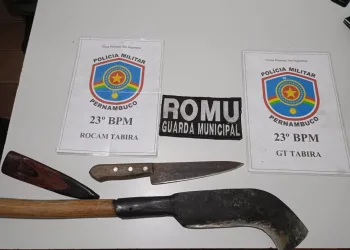 Homem armado agride mulher e faz a própria mãe de refém em Tabira