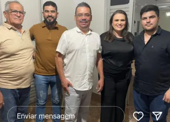 Marília Arraes visita Carnaíba e se reune com grupo político