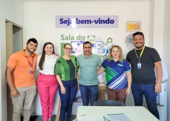 Prefeito de Brejinho discute projeto de construção de matadouro público