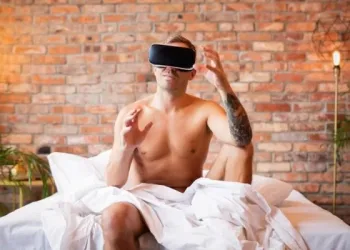 Inteligência Artificial pode eliminar necessidade de parceiro humano no sexo, diz ex-Google