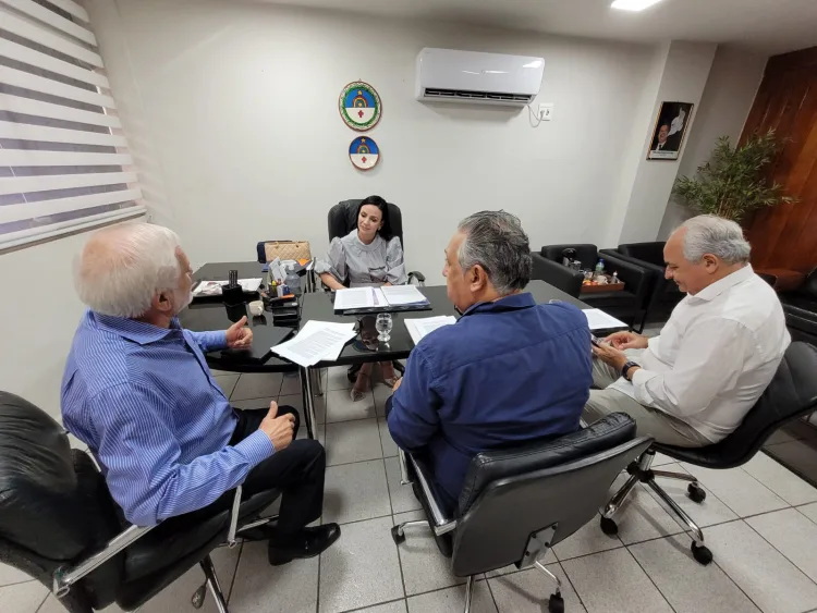 Presidenta da Amupe recebe mobilização de representantes sindicais em prol da Transnordestina