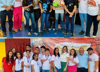 Para comemorar o Dia dos Estudantes Prefeitura de Carnaíba promove evento festivo