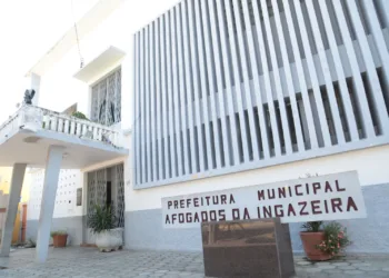 Afogados vai aderir à mobilização proposta pela Amupe para o dia 30/08. Cortes de despesas serão realizados.