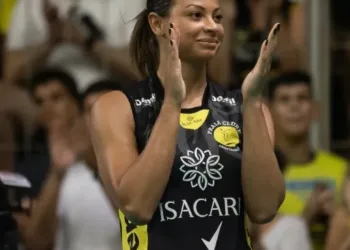 Polícia investiga morte de Walewska após queda de prédio