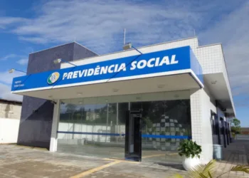 Aposentados e pensionistas do INSS vão receber R$ 2 bilhões em atrasados; veja se o seu nome está na lista