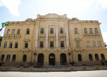 Governo de Pernambuco decreta ponto facultativo na sexta-feira, dia 13 de outubro