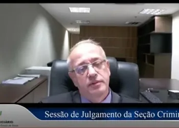 Desembargador é suspenso por Tribunal de Justiça após pedir fim da Polícia Militar