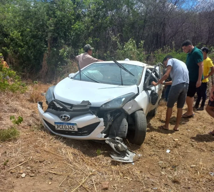 Acidente na PE 392, entre Afogados e Iguaracy e outro em Tabira
