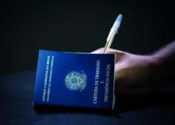 Comissão do Senado aprova redução da jornada de trabalho sem perda salarial