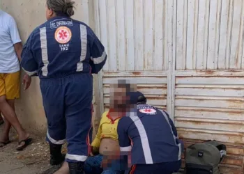 Em Afogados: criminosos assaltam funcionário de mercado e capotam veículo após confronto com PM