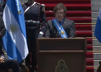 Javier Milei toma posse como novo presidente da Argentina