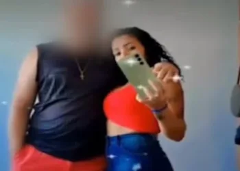 Mulher que cortou pênis do marido adota atitude para ficar livre da prisão; Entenda