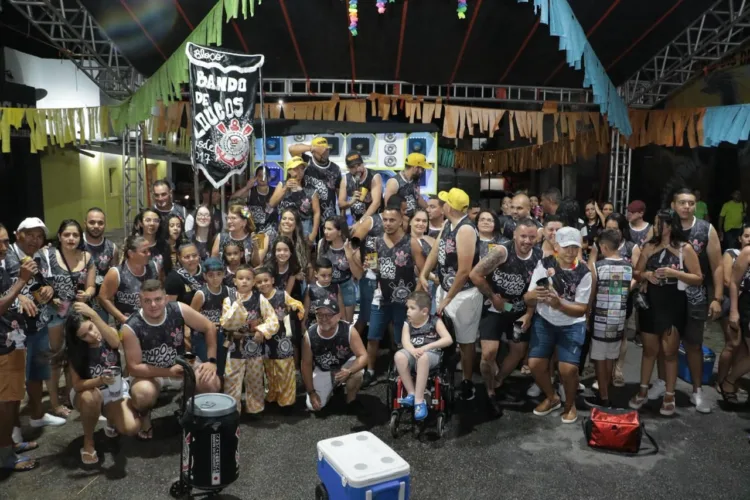 Afogados: confira fotos do bloco Bando de Loucos 2024