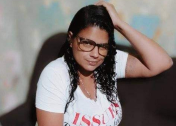 Mulher é assassinada em Arcoverde e faca fica cravada em seu rosto