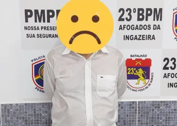 Estelionatário é preso em Afogados da Ingazeira-PE depois de furar bloqueio de operação policial entre a PMPB e PRF no município de Tavares-PB.