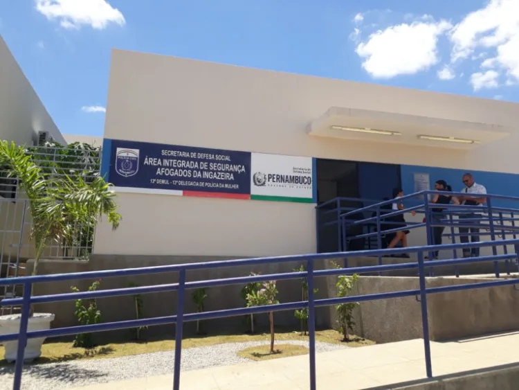 Delegacia da Mulher de Afogados realiza ação com finalidade de intensificar ações repressivas no enfrentamento à violência doméstica contra mulher