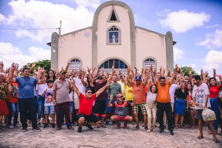 Itapetim: Prefeito Adelmo Moura assina ordem de serviço para construção do calçamento ligando o Povoado de Pimenteira ao Distrito de Piedade do Ouro