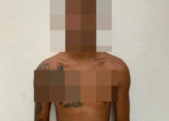 Primeira Mão: homem preso por tortura no Beco da Cracolândia, em Afogados