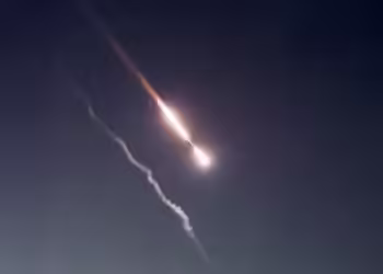 Após ataques a Israel, Irã sinaliza fim da ofensiva, mas, alerta que se o regime israelita cometer outro erro, a resposta será consideravelmente mais severa