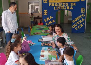 Novos mobiliários chegaram as escolas de Carnaíba