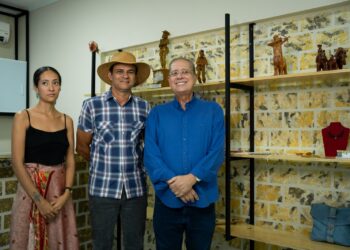 Feira de Artes movimentou a Casa da Cultura de Tuparetama com inauguração da loja de artesanato
