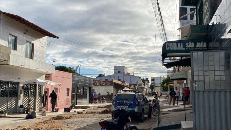 Mulher mata namorado com golpes de faca em Serra Talhada nesta sexta-feira (26)