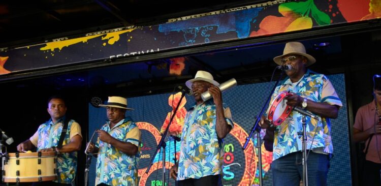 Show do Coco Negras e Negros do Leitão no Festival PE Meu País estará online no youtube na noite desta segunda, 15/7