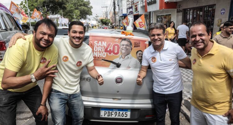 Adesivaço de Sandrinho movimentou manhã de sábado em Afogados da Ingazeira