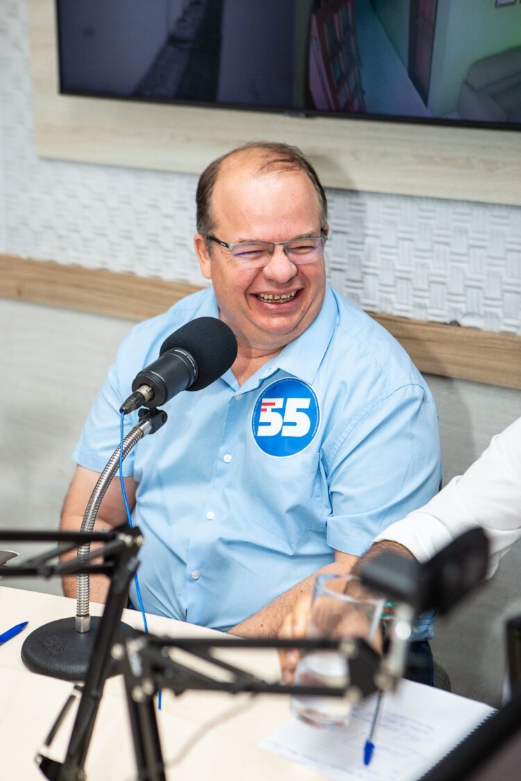 Danilo Simões participa de debate da Rádio Pajeú