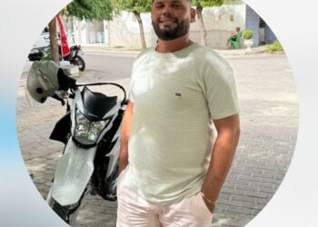 Homem morto à tiros no Centro de Carnaíba