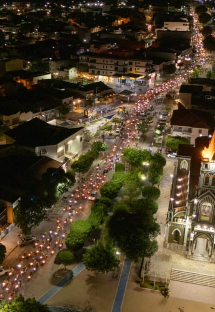 “Vamos recapear a Rua Valdecir Xavier de Menezes e ruas principais de outros bairros”, afirma Sandrinho em evento no São Brás