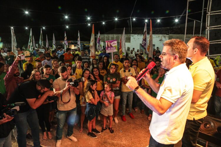 Moradores agradecem a Sandrinho e Frente Popular de Afogados da Ingazeira pelas conquistas no São João Novo