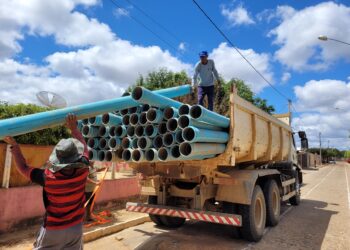 Água do Rio São Francisco em Vila de Fátima e Lagoinha: Canos da Adutora estão chegando