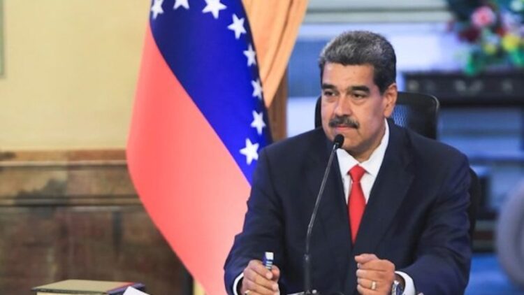 Maduro decreta a antecipação do Natal na Venezuela para o dia 1º de outubro