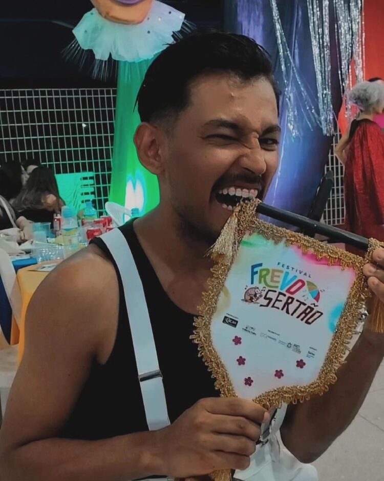 Everton Leão, Multiartista do Sertão e Afogadense se consagrou no festival Frevo Sertão, realizado no Sesc Arcoverde como melhor passista do Sertão.