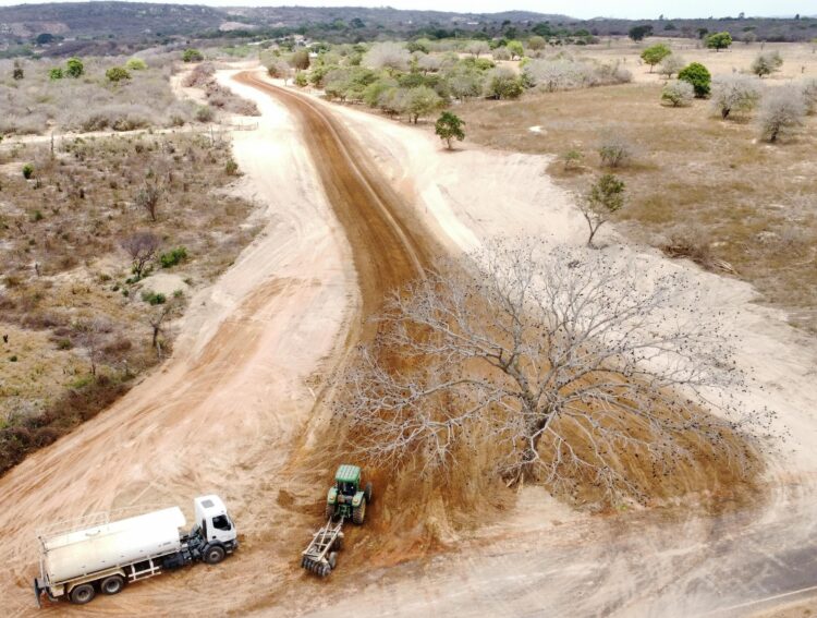 Brejinho: Início da terraplanagem da estrada de Lagoinha que vai receber Pavimentação Asfáltica