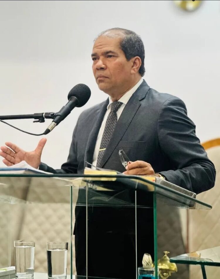 Transferência do Pastor Eraldo Pereira Gera Comoção em Tabira