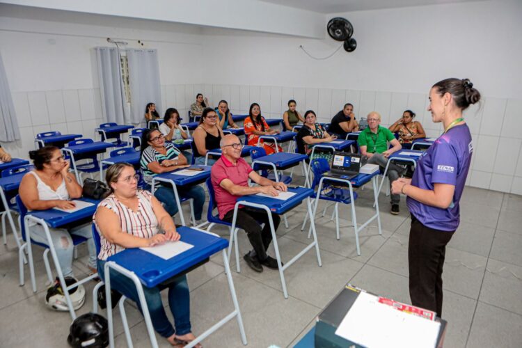 Prefeitura de Afogados iniciou três novos cursos de qualificação profissional