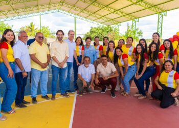Carnaíba Inaugura Duas Novas Quadras Escolares e Fortalece a Inclusão e o Desenvolvimento Social
