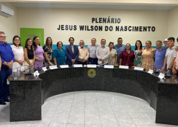 Prefeito eleito de Carnaíba, Berg Gomes, anuncia secretariado